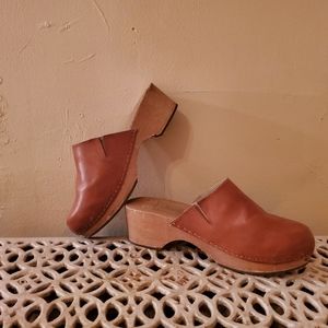 Charlotte Stone Wooden Clogs